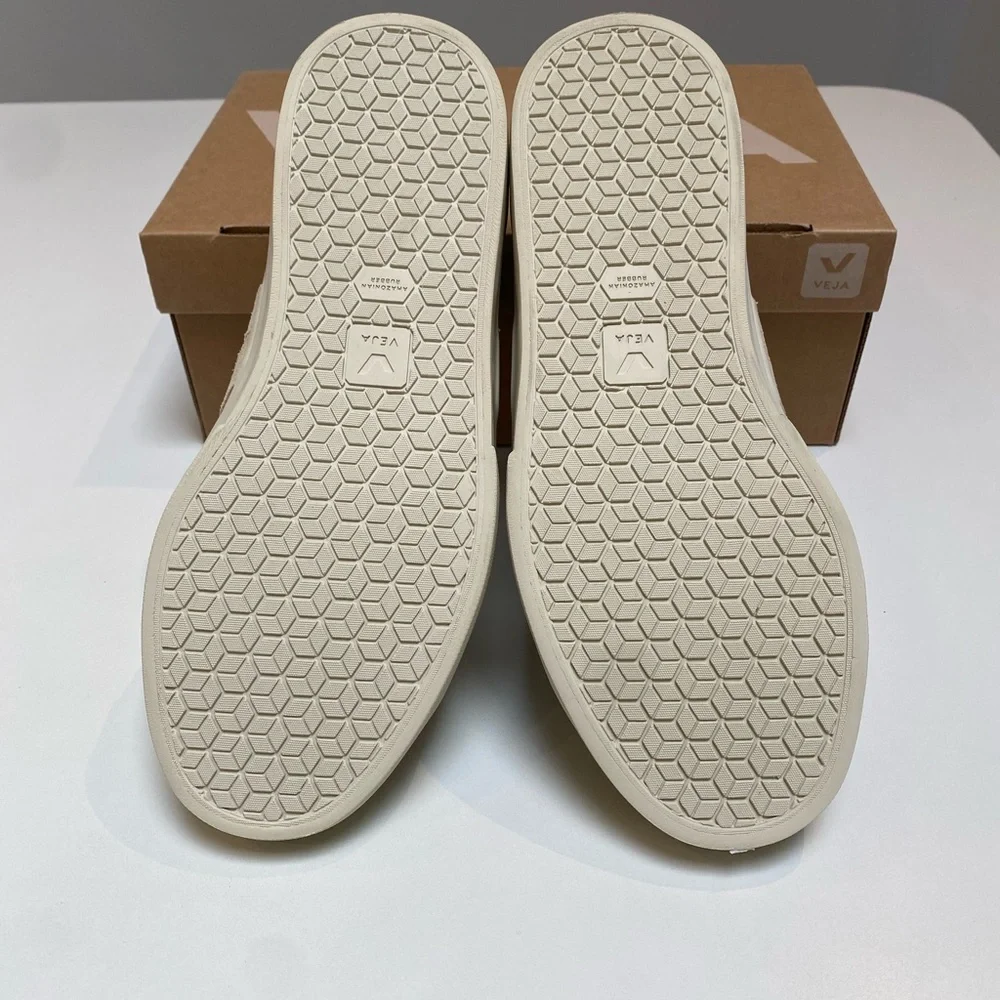 Veja Campo Leather Sneaker in White/Almond sz 41EU/10US New in Box - Picture 8 of 8